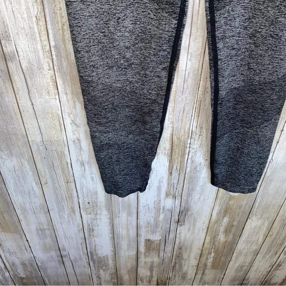 PINk Grey Seamless Air Medium Impact Leggings - Picture 4 of 7